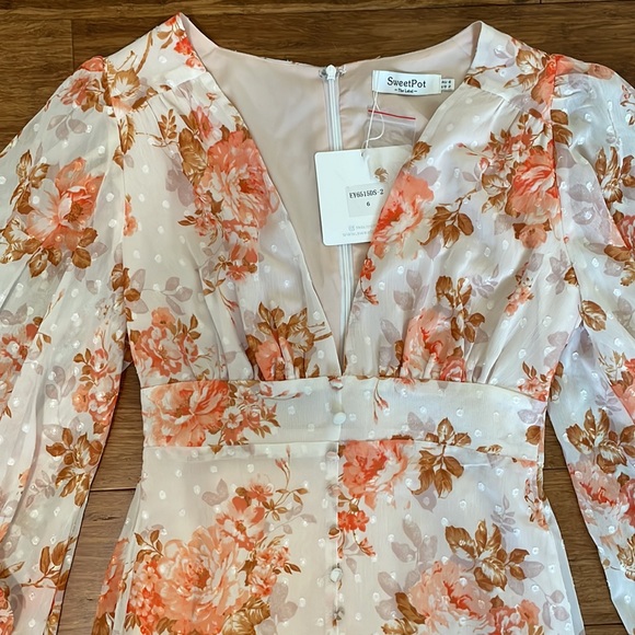 Hello Molly I Bloom For You Dress XS White Orange Mini Dress NWT - Picture 4 of 6